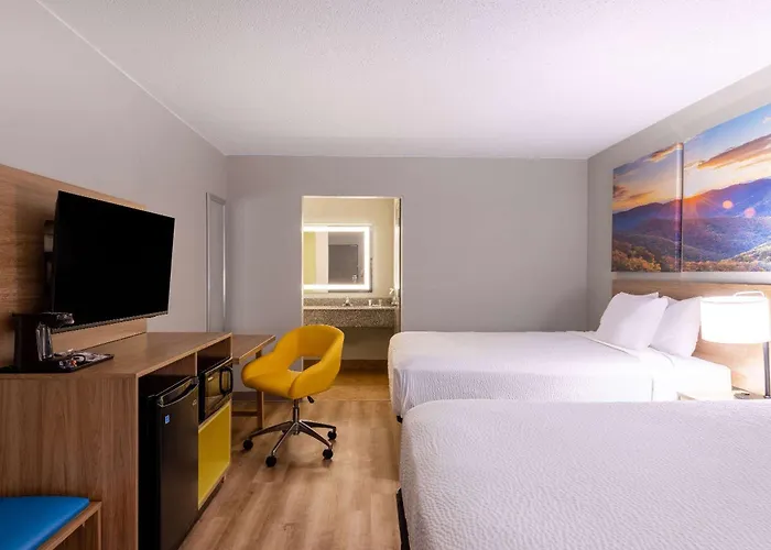 Days Inn By Wyndham Mooresville Lake Norman