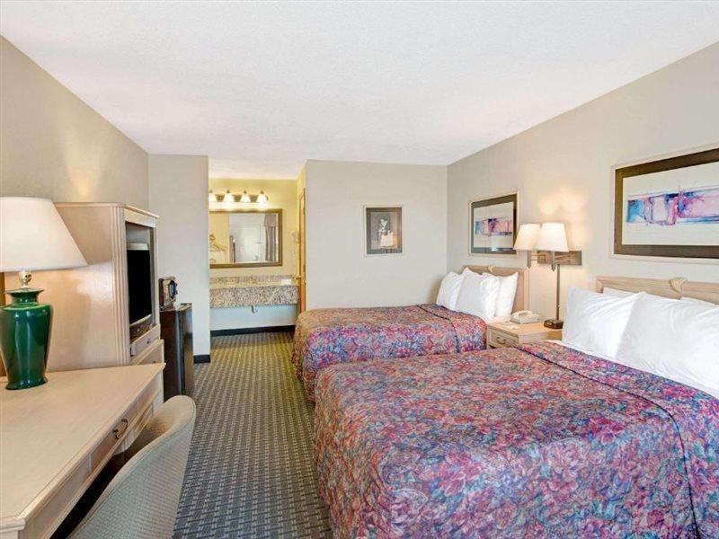 Days By Wyndham Lake Norman 2*